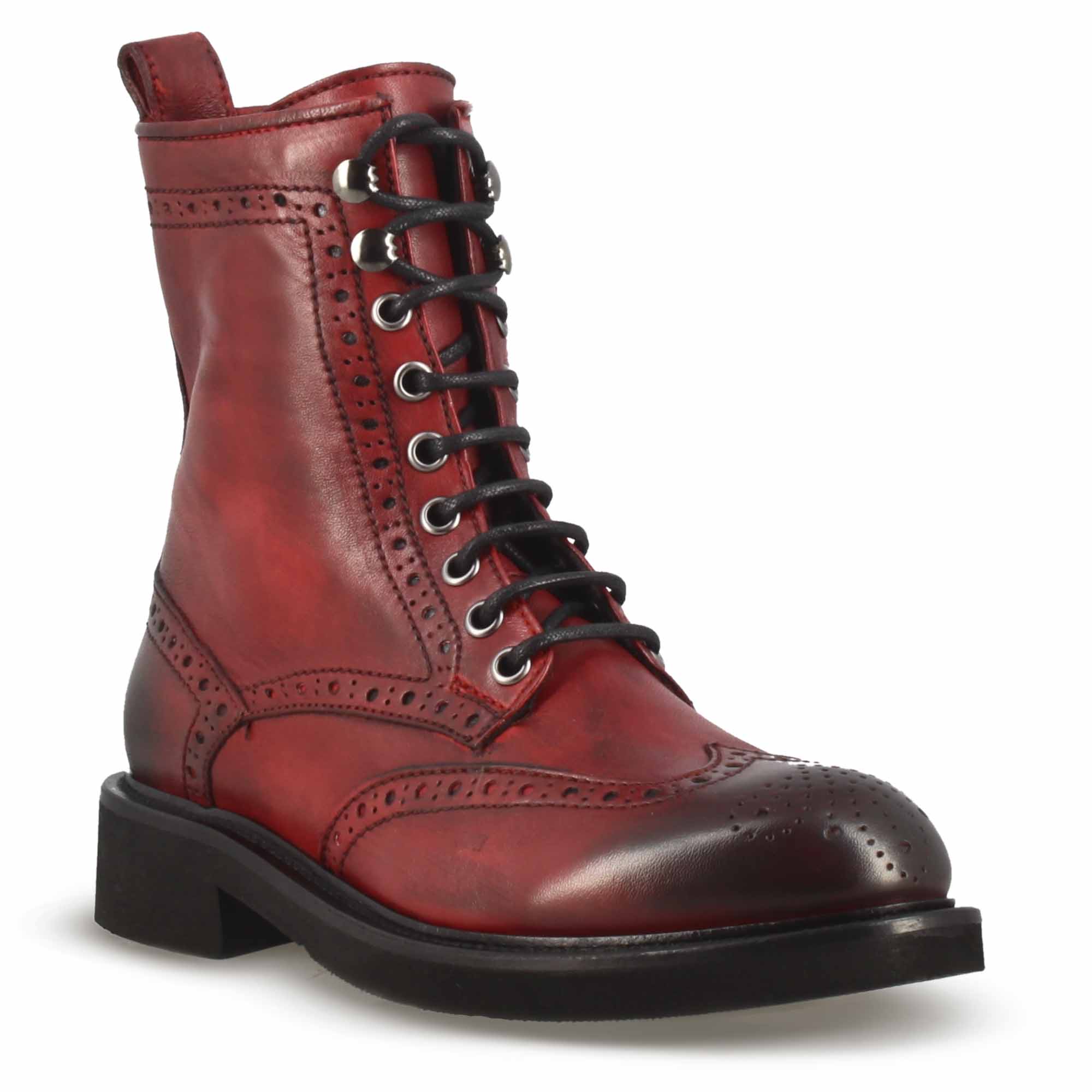 Stivaletto anfibio da donna in pelle rossa con dettagli brogue