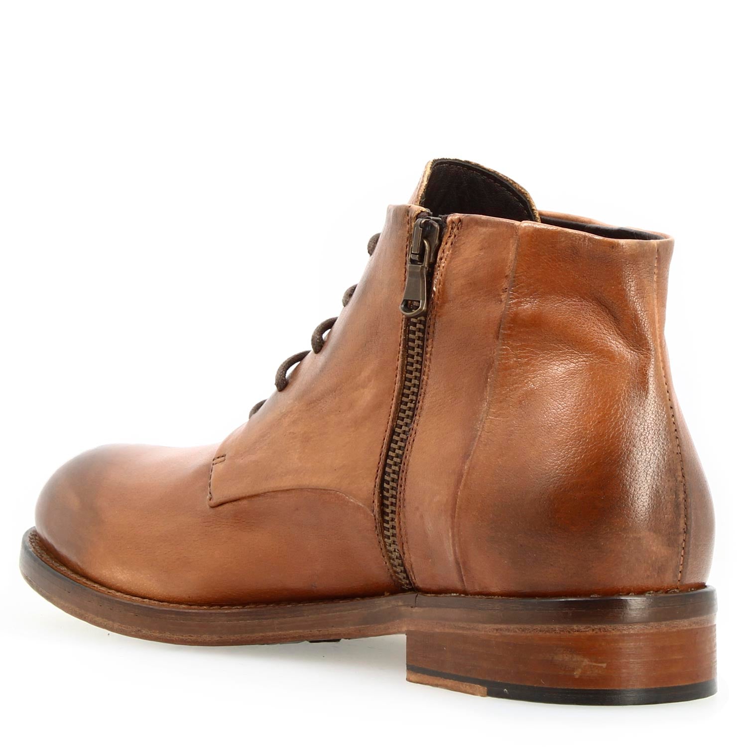 Men's medium-heeled amphibious diver ankle boot in washed brown leather