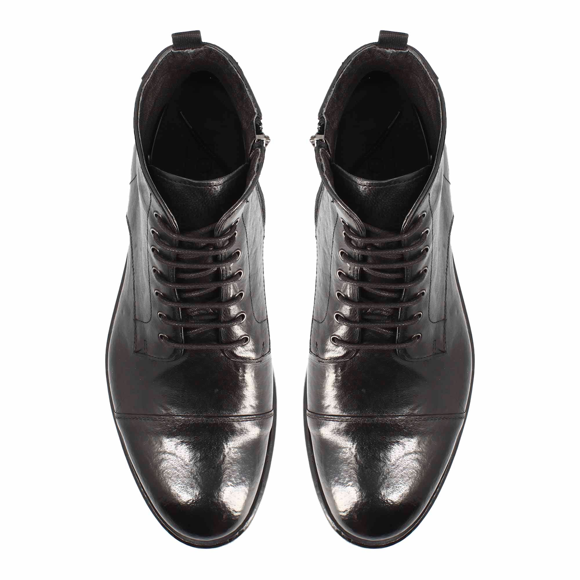 Men's black premium leather cap toe ankle boot