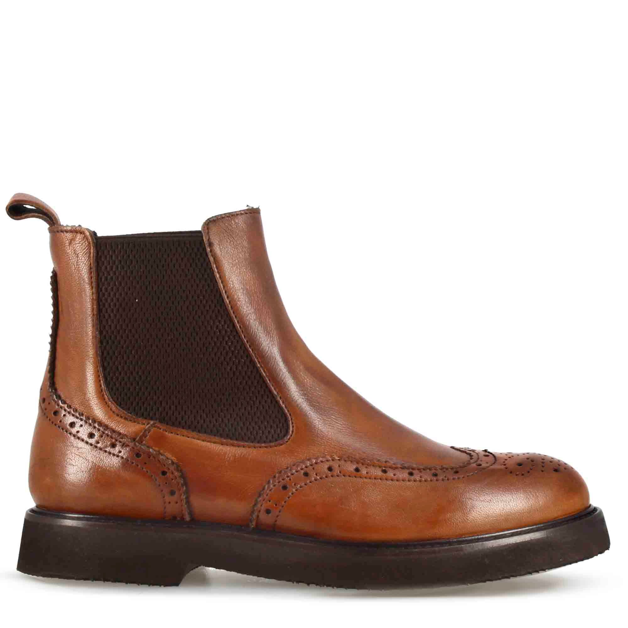 Stivaletto Chelsea brogue da donna in vera pelle colore marrone