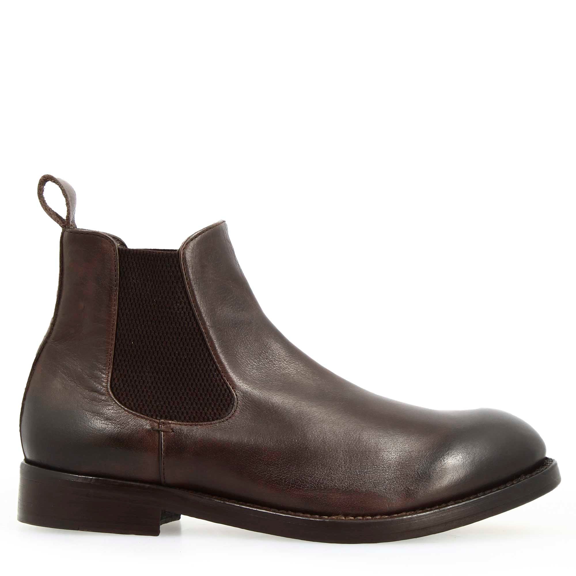 Men's Chelsea Diver boot in dark brown washed leather