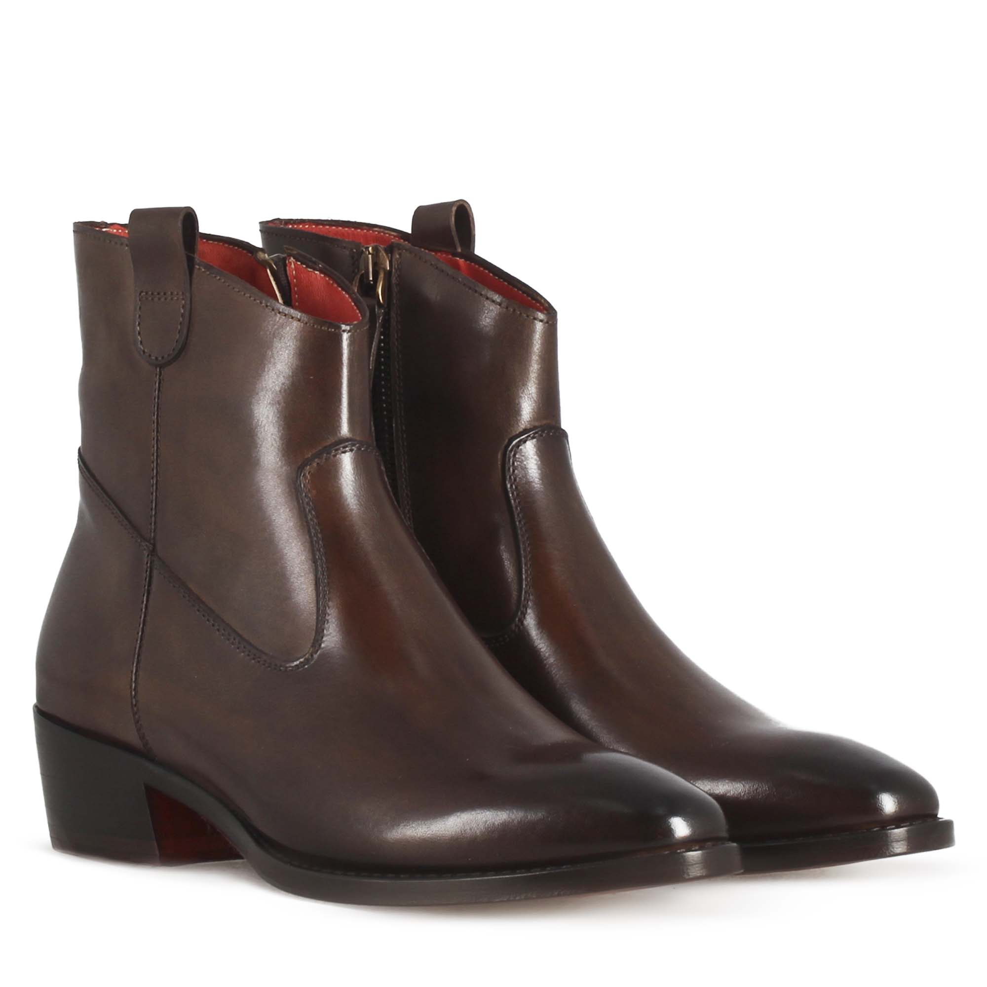 Stivaletto sopra alla caviglia stile texano da donna in pelle colore marrone scuro