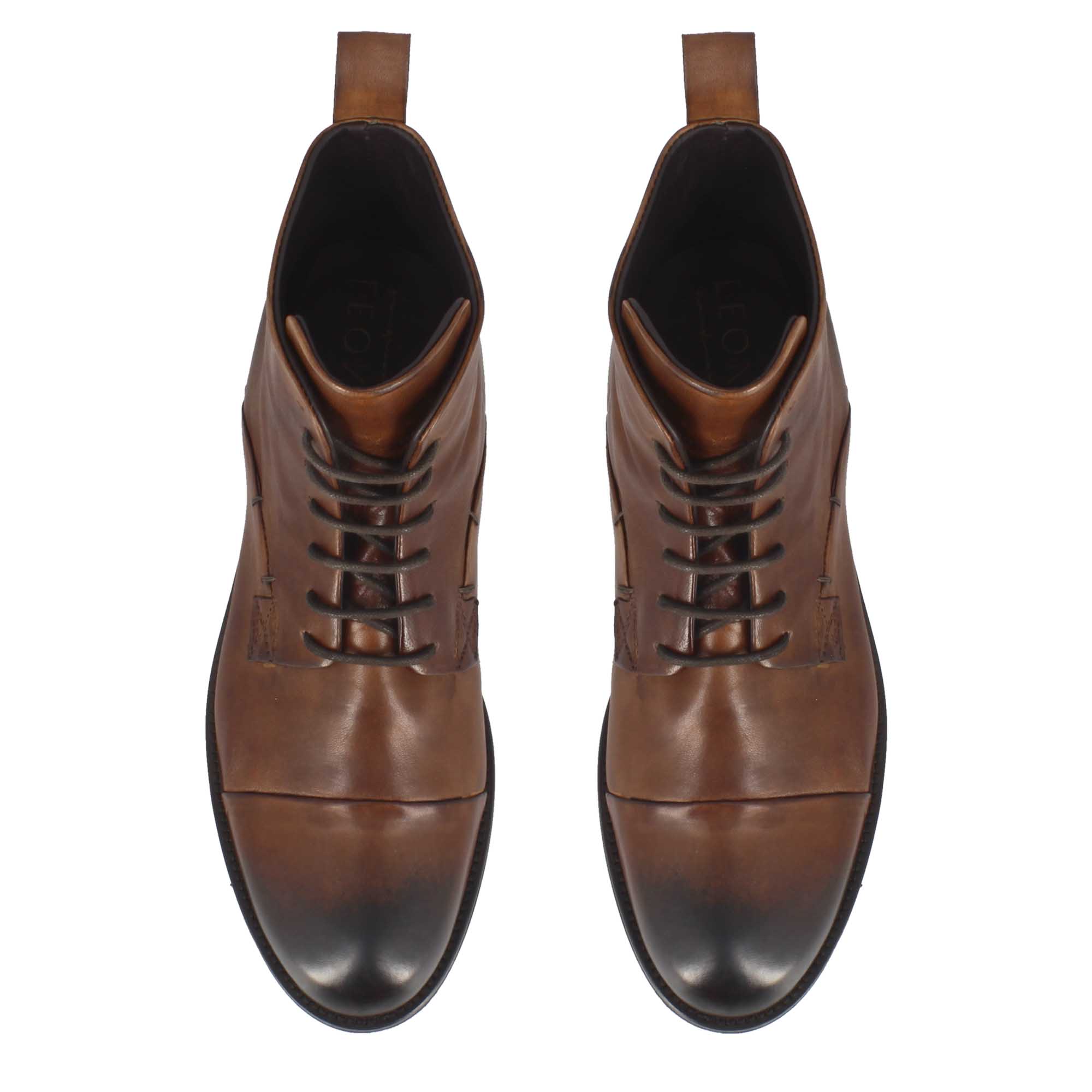 Men's vintage brown leather lace-up ankle boot