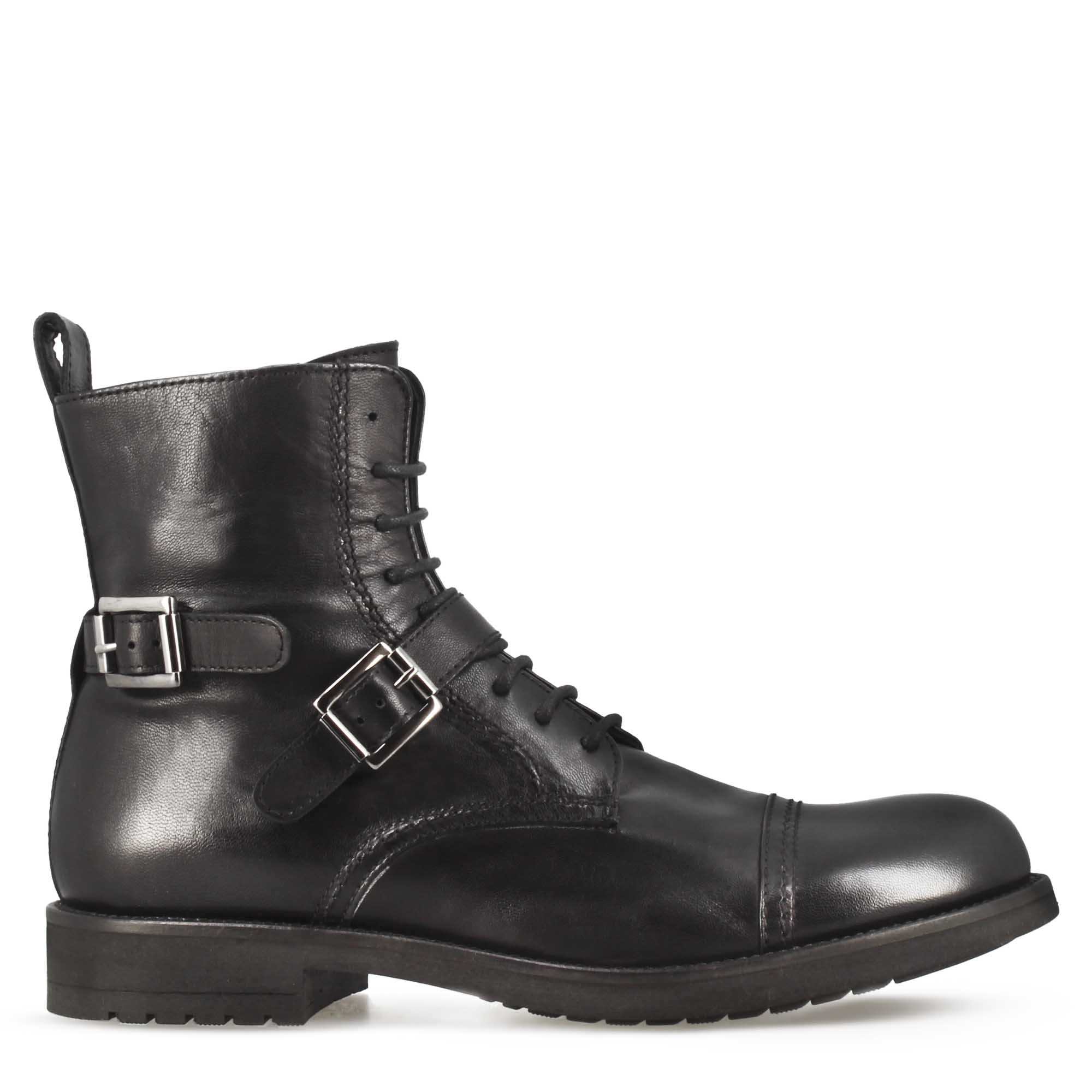 Men's black leather amphibian with rubber sole