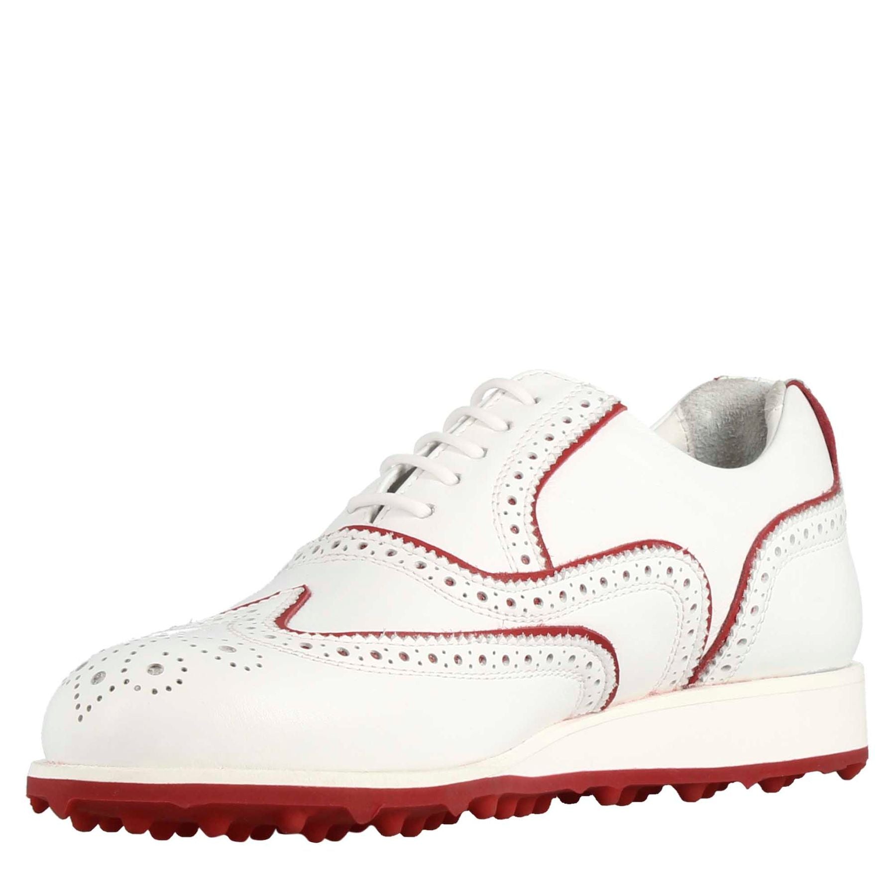 Scarpe golf fatte a mano in pelle colore bianco con dettagli colore rosso.