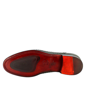 Elegant men's green moccasin in woven grain leather