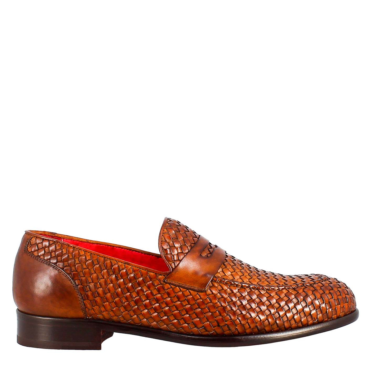 Elegant men's brown moccasin in woven grain leather