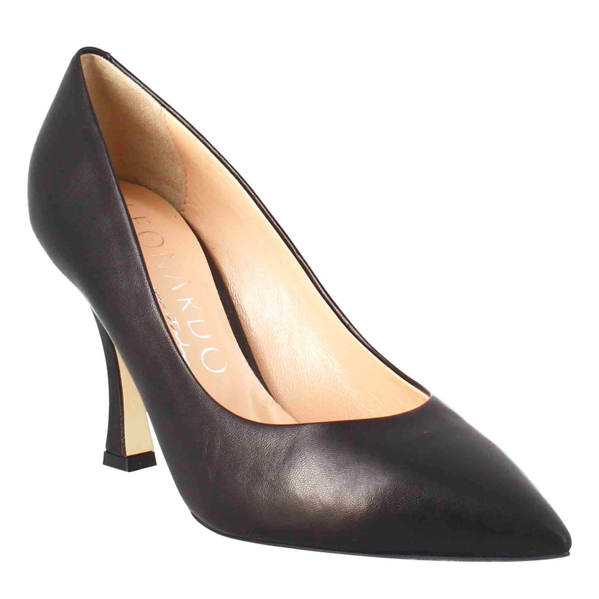 Women's décolleté in black leather with pointed toe 