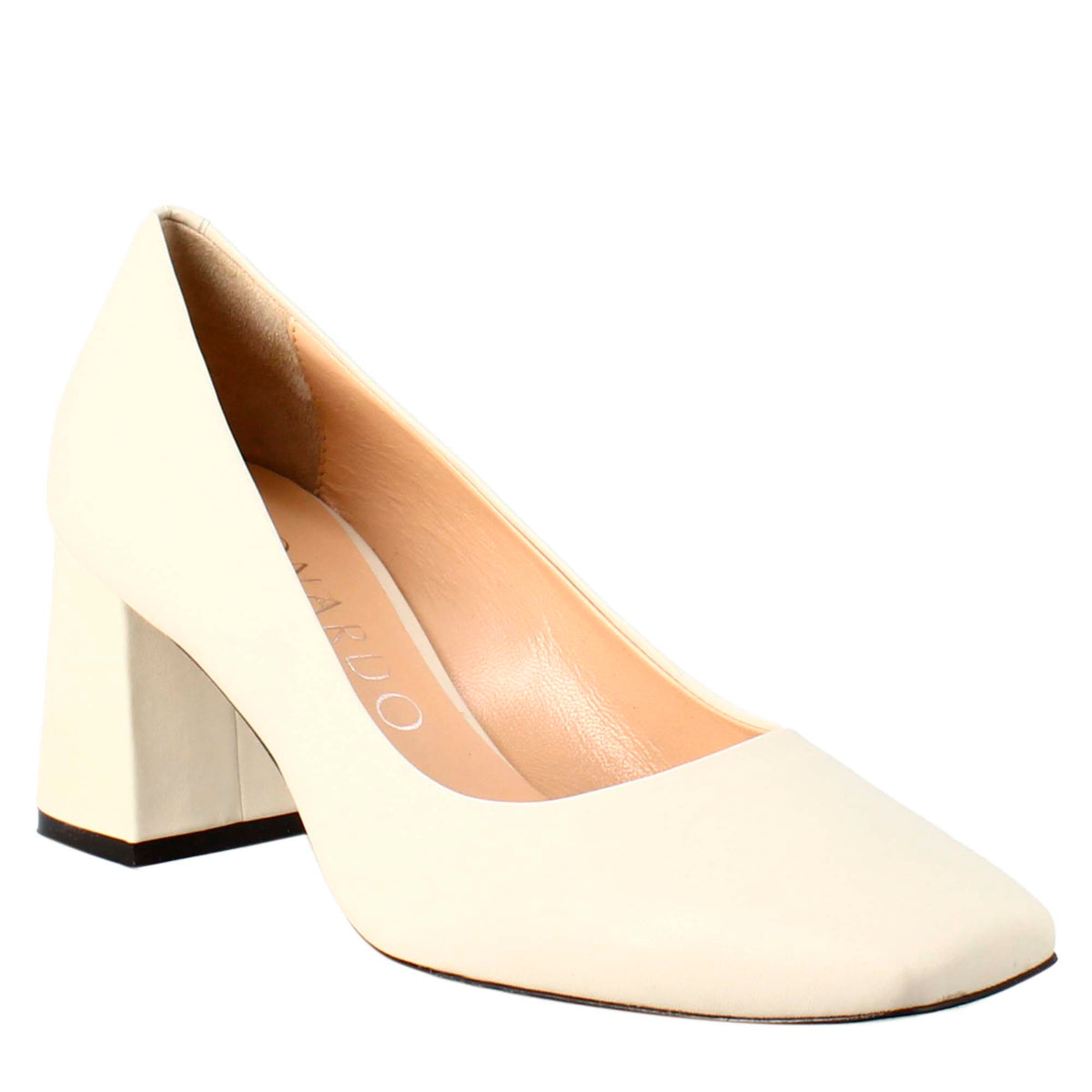 Women's slingback pumps in beige leather with pointed toe