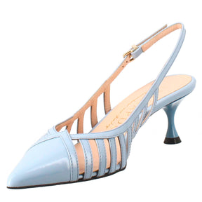 Women's décolleté in light blue patent leather with pointed toe