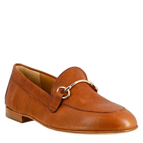 Mocassin pour femme en cuir marron avec fermoir doré