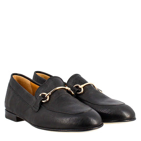 Women's moccasin in black leather with gold clamp