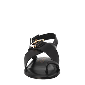 Women's thong sandals in black leather