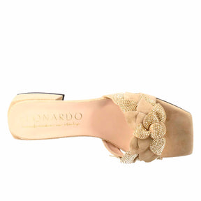 Square-shaped women's sandal in beige suede with glitter