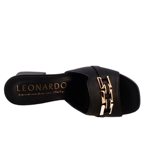 Open sandal with buckle for woman in black leather