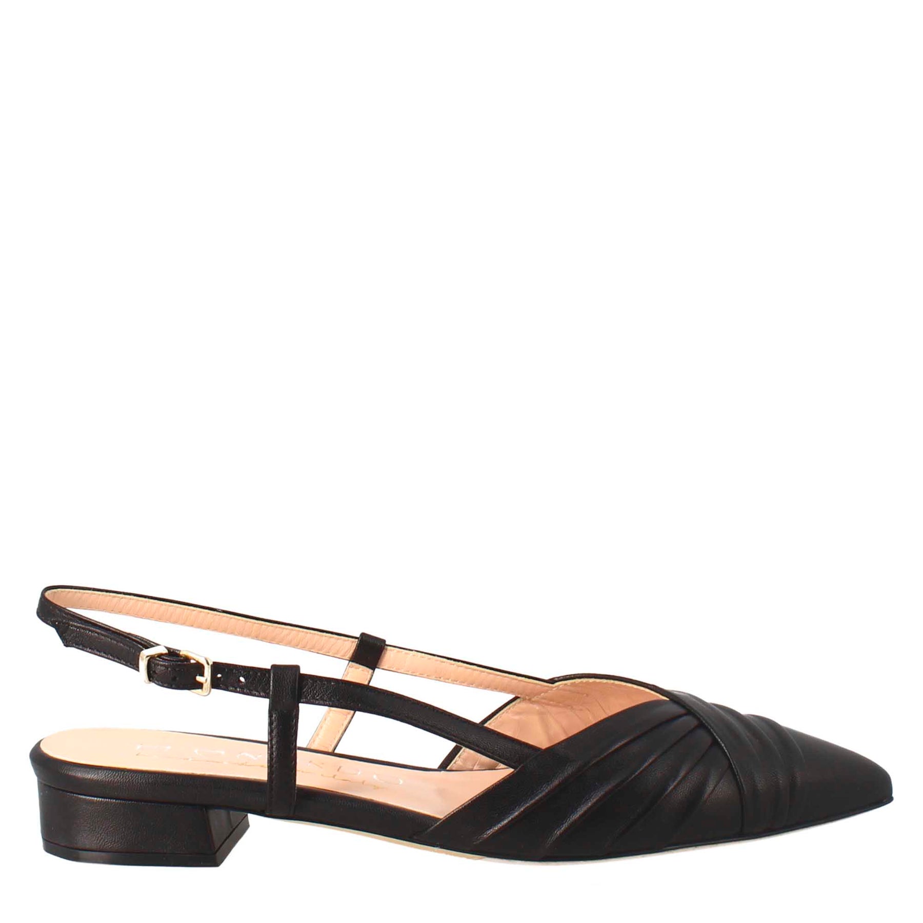 Schwarze Damen-Sandale aus plissiertem Leder mit mittlerem Absatz, geschlossen