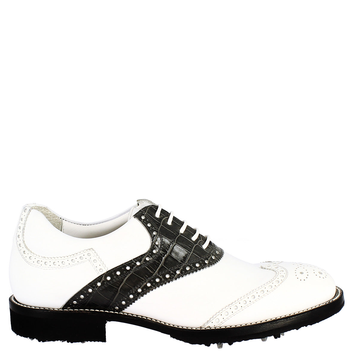 Handmade women's golf shoes in black and white full-grain leather