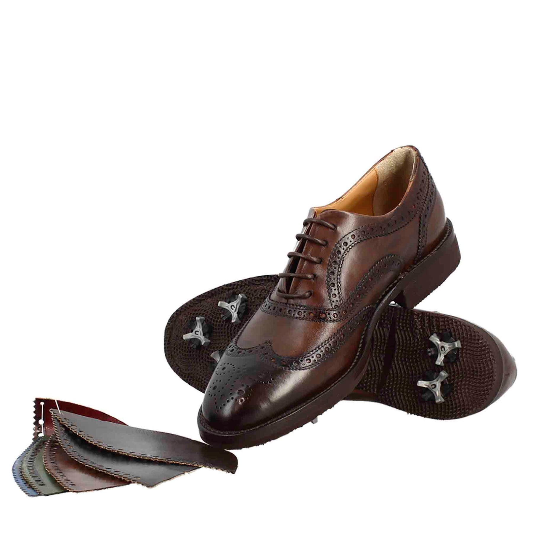 Chaussures de golf pour femmes en cuir marron avec des détails de brogue faits à la main