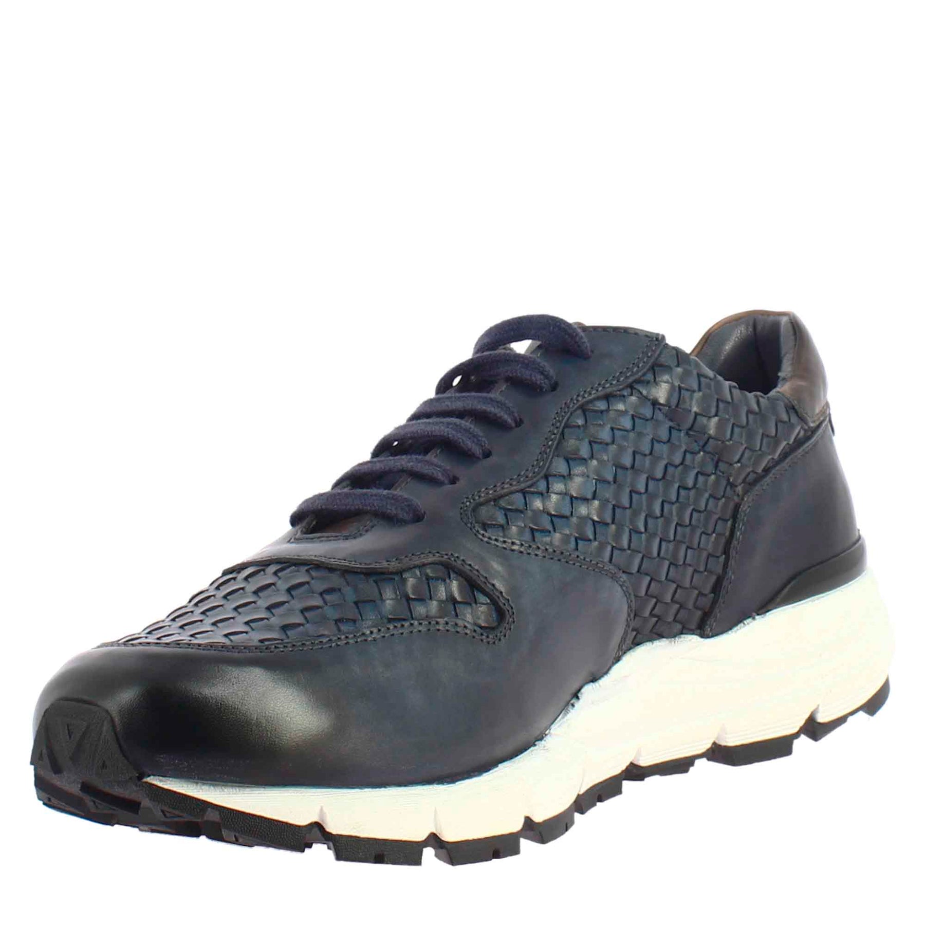 Elegant blue sneaker for men in woven leather