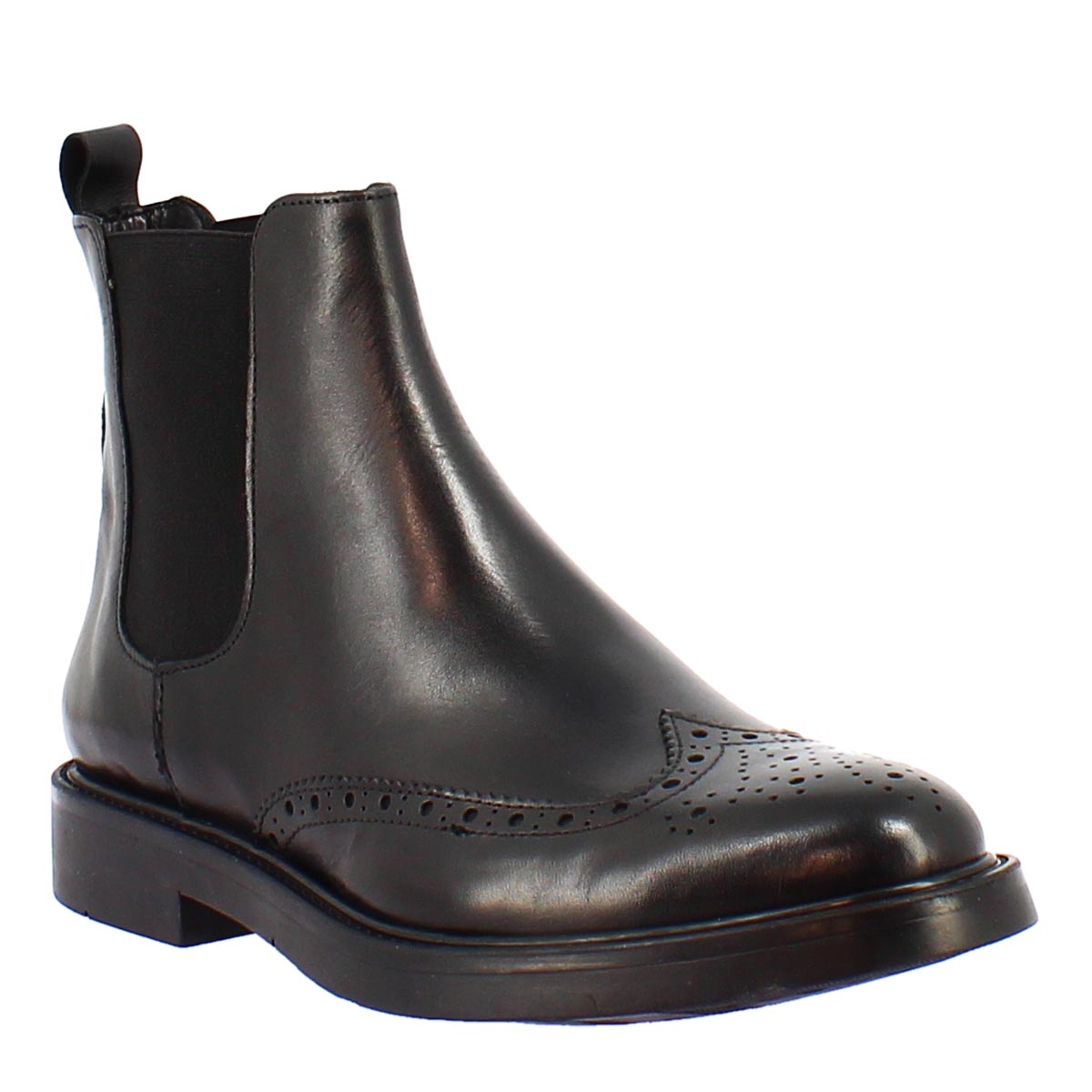 Chelsea boot in black leather with rubber sole